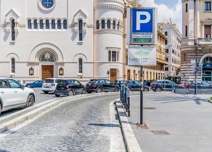Attico Nel Cuore Di Con Box Privato Per Auto * Rom