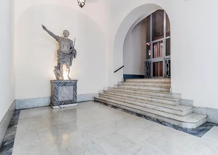 Apartment Attico Nel Cuore Di Con Box Privato Per Auto *