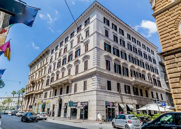 Attico Nel Cuore Di Con Box Privato Per Auto Apartment Rom