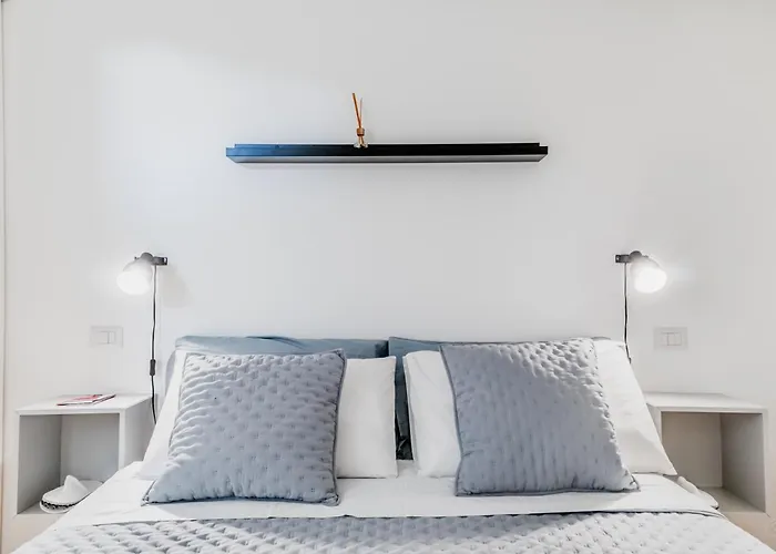 Apartment Attico Nel Cuore Di Con Box Privato Per Auto *