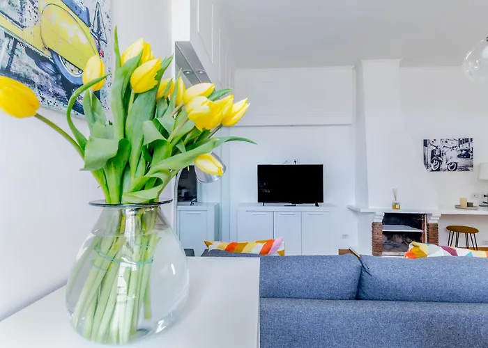 Apartment Attico Nel Cuore Di Con Box Privato Per Auto Rom