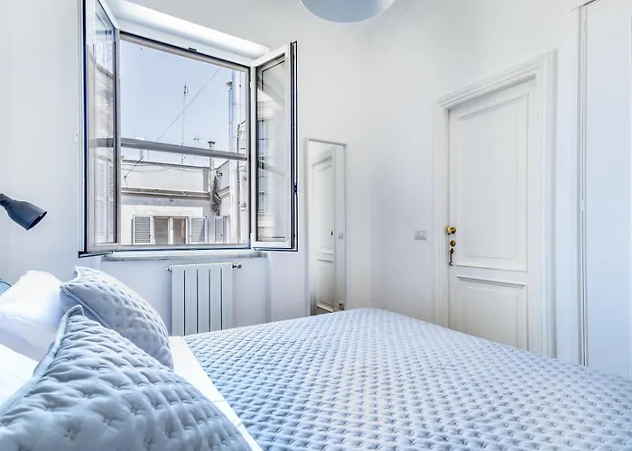 Attico Nel Cuore Di Con Box Privato Per Auto Apartment *