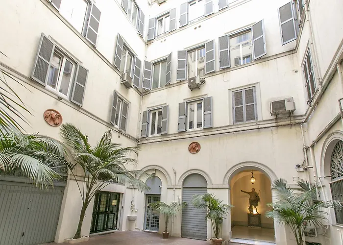 Attico Nel Cuore Di Con Box Privato Per Auto Apartment